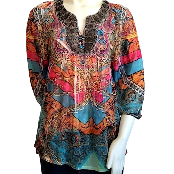 Sienna Rose Tops - Sienna Rose Vibrant Chain Pattern Blouse